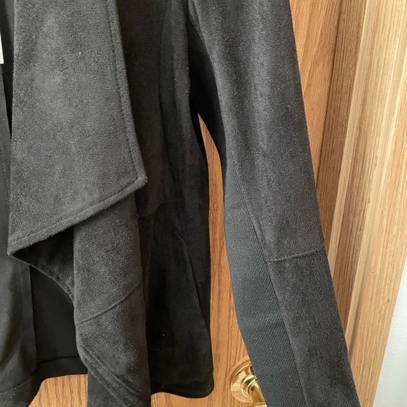 BB Dakota (Nordstrom)- Black Faux Suede Drape Jacket - Picture 5 of 6